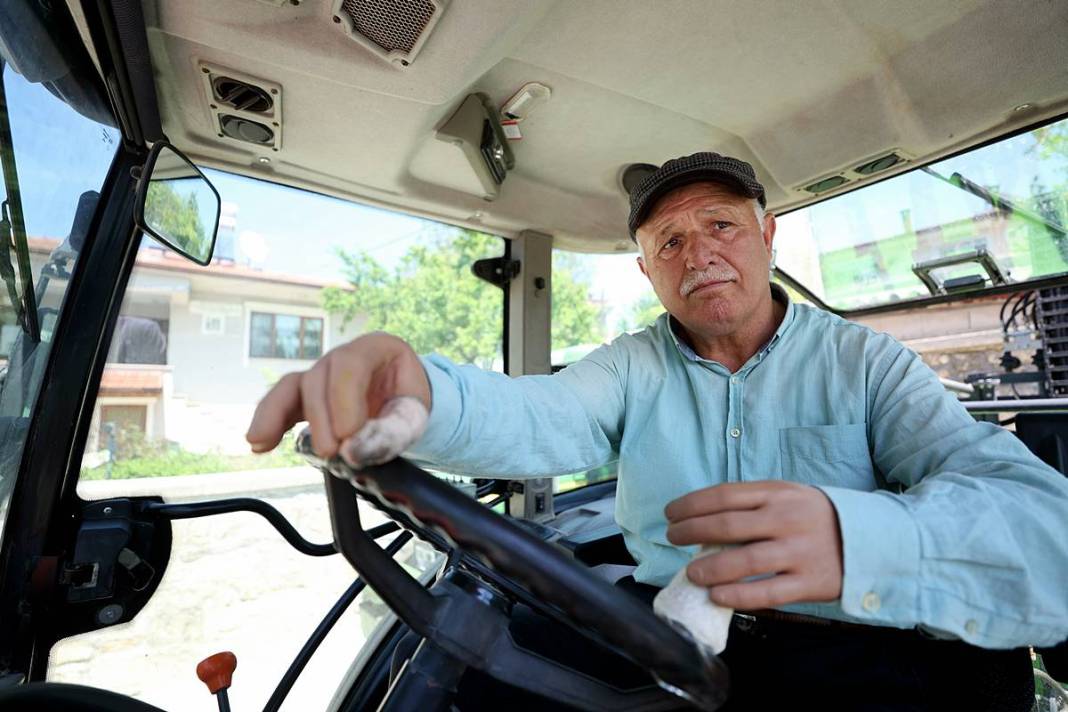 Protez kollarıyla diğer çiftçilere 30 yıldır taş çıkartıyor! Engelli çiftçinin azmi takdir topluyor 6